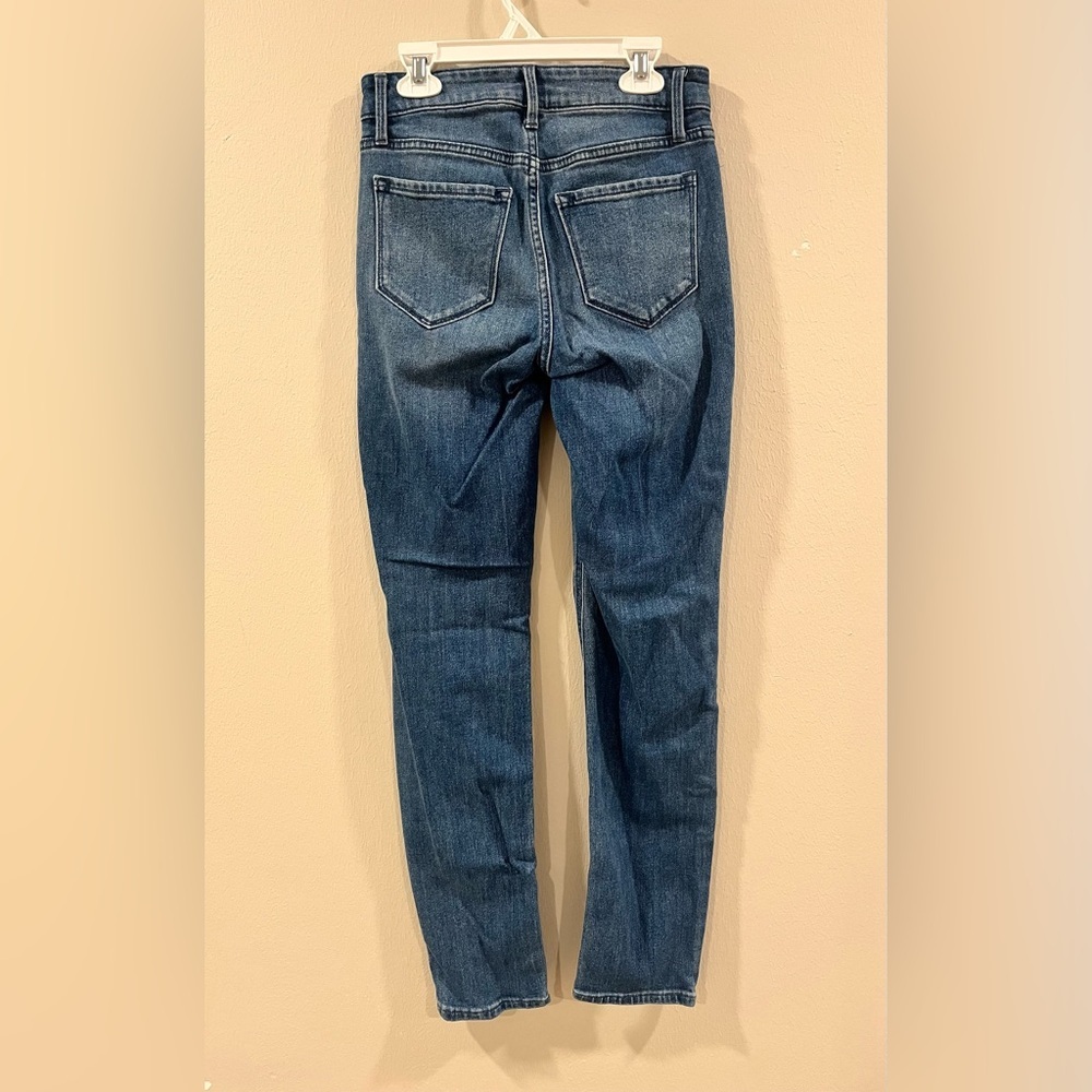 Old Navy High-Rise Wow Straight Jeans - Medium Wash - Size 0 - Picture 3 of 8